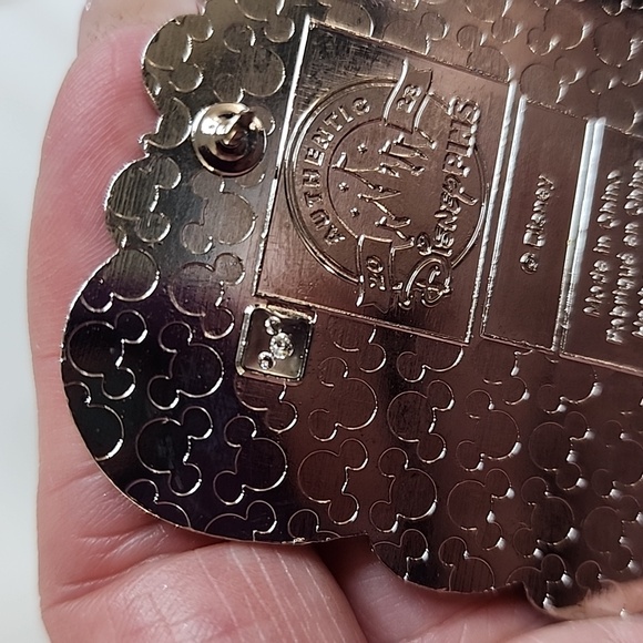 NWT Disney Parks 2023 Aladdin Family Cluster Trading Collector Pin - Picture 13 of 16